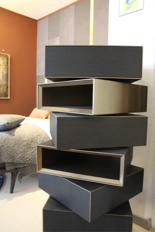 Comodino Domino Giro San Giacomo